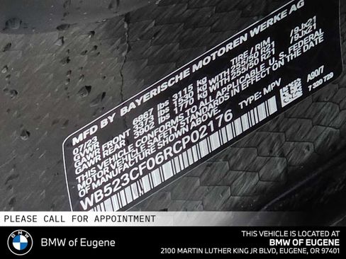 Used 2024 BMW iX xDrive50 w/ Sport Package AWD/4WD image 26
