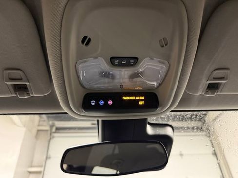 Certified 2023 Buick Encore GX Select image 19