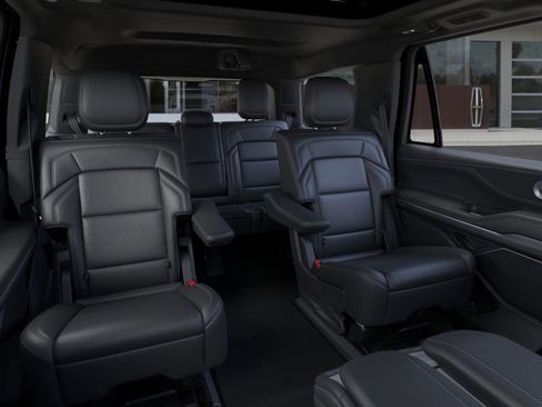 New 2025 Lincoln Navigator Reserve w/ Jet Appearance Package image 11