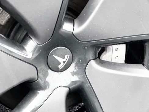 Used 2023 Tesla Model 3 Standard Range RWD image 8
