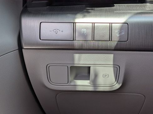 Used 2024 Hyundai Kona SEL FWD image 23