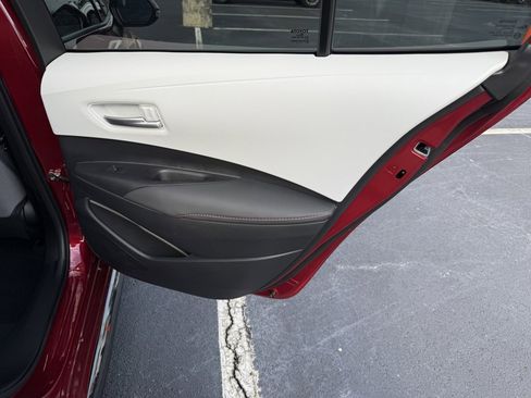 Certified 2025 Toyota Corolla SE image 33