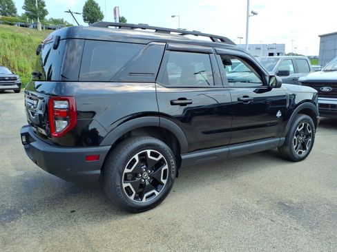 Used 2023 Ford Bronco Sport Outer Banks w/ Tech Package AWD/4WD image 6
