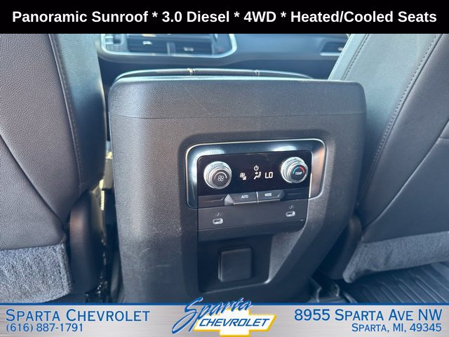 Used 2021 GMC Yukon SLT AWD/4WD image 33