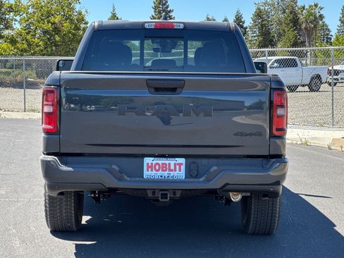 New 2026 RAM 1500 Express AWD/4WD image 4