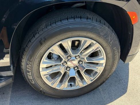 Used 2024 GMC Yukon XL Denali RWD image 19