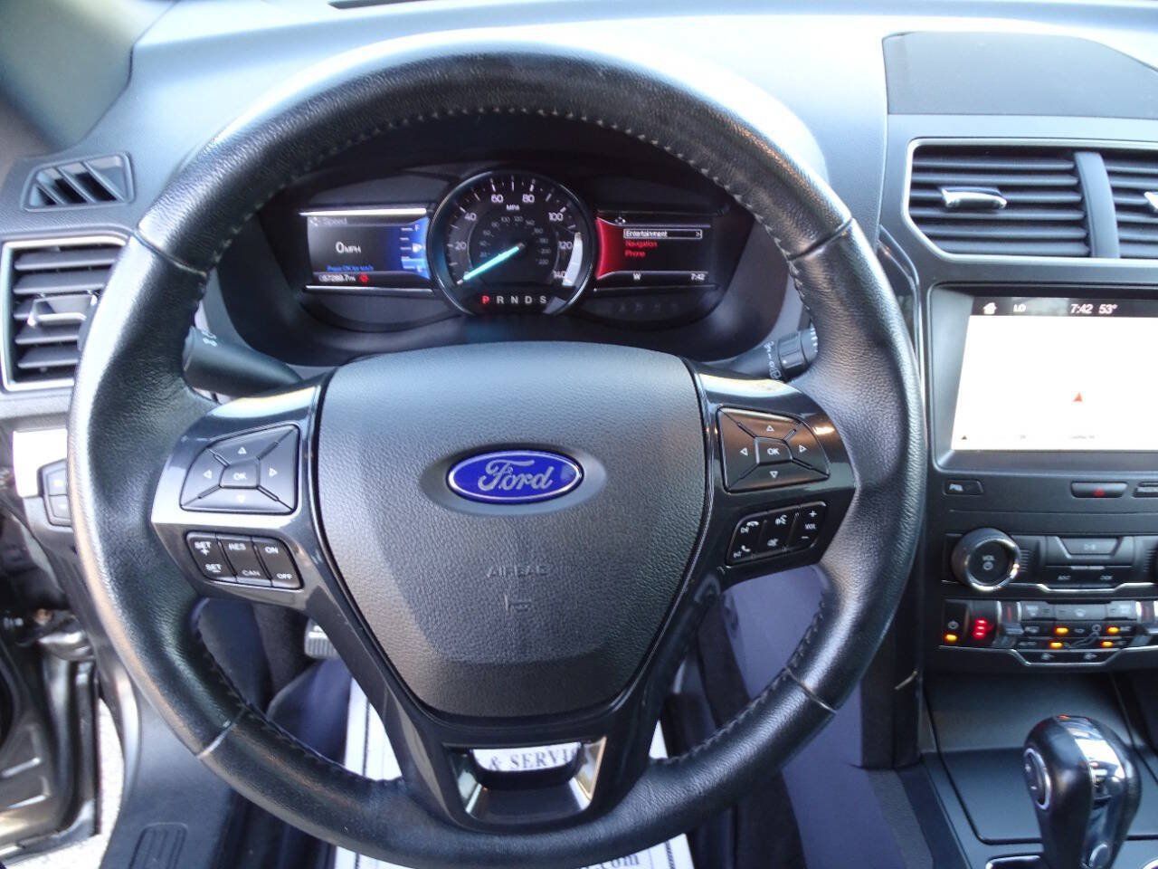 Used 2019 Ford Explorer AWD XLT w/ XLT Sport Appearance Package image 19