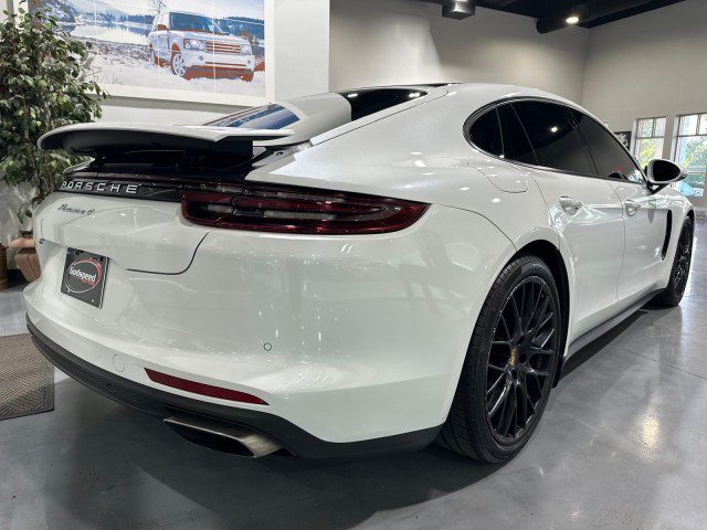 Used 2018 Porsche Panamera 4 AWD/4WD image 33
