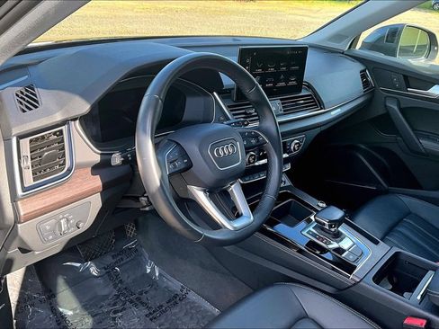 Used 2021 Audi Q5 e Premium Plus w/ Premium Plus Package AWD/4WD image 18