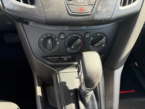 Used 2014 Ford Focus S FWD image 15