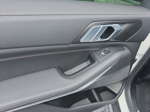 Certified 2023 BMW X5 sDrive40i w/ Parking Assistance Package image 10