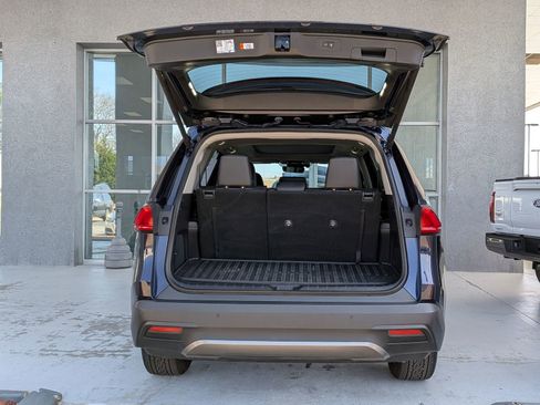 Used 2024 Toyota Grand Highlander Limited image 29