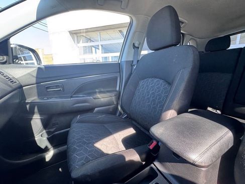 Used 2020 Mitsubishi Outlander Sport ES image 22