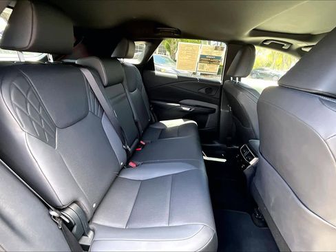 Used 2025 Lexus RX 350 Premium w/ Accessory Package (Z1) image 20