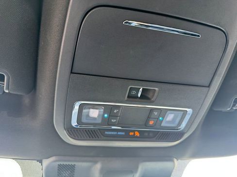 Used 2023 Ford F150 Lightning Lariat image 26