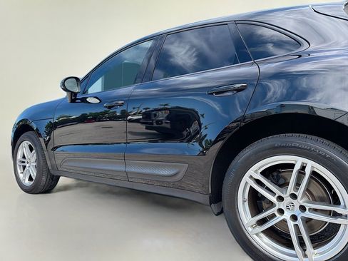 Used 2022 Porsche Macan Base image 45