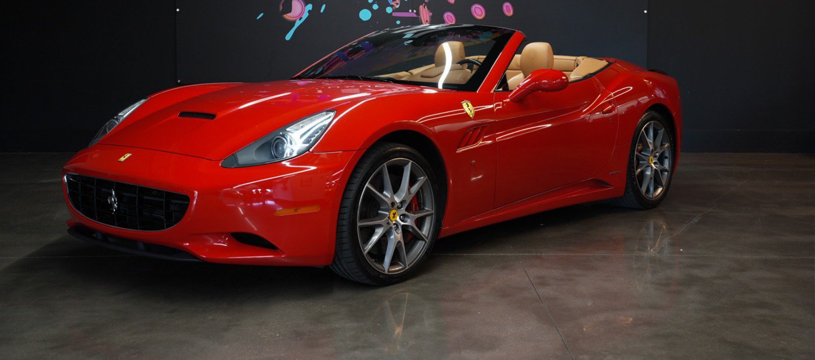 Used 2011 Ferrari California RWD image 2