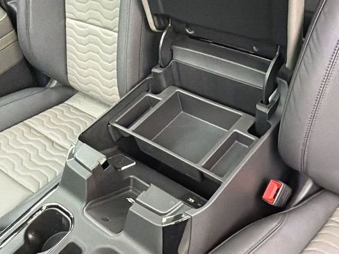 Used 2025 Chevrolet Silverado 1500 ZR2 w/ Technology Package image 27