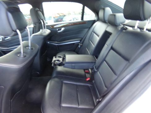 Used 2015 Mercedes-Benz E 350 4MATIC Sedan image 12