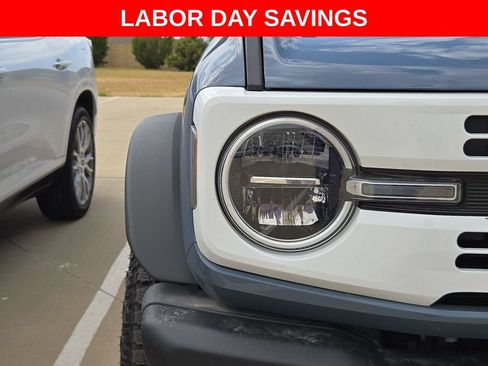 Used 2025 Ford Bronco Heritage Edition AWD/4WD image 13
