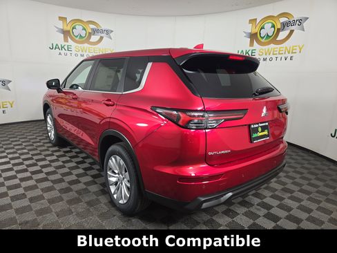 New 2026 Mitsubishi Outlander ES image 5