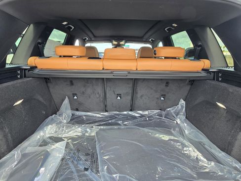 New 2026 BMW X5 xDrive40i w/ M Sport Package AWD/4WD image 8