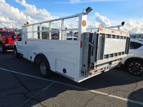 Used 2022 Ford F350 XL w/ Power Equipment Group image 3