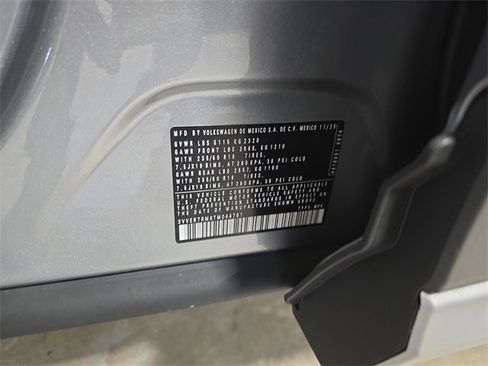 New 2026 Volkswagen Tiguan SE image 29