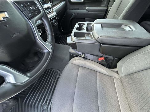 Used 2023 Chevrolet Silverado 1500 LT AWD/4WD image 10