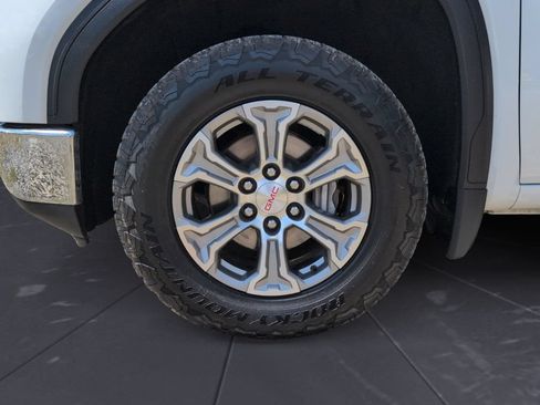 Used 2021 GMC Sierra 1500 SLE w/ X31 Off-Road Package AWD/4WD image 25