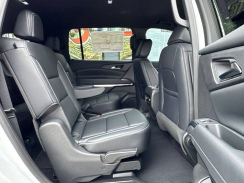 New 2026 Chevrolet Traverse LT w/ Driver Confidence Package AWD/4WD image 14