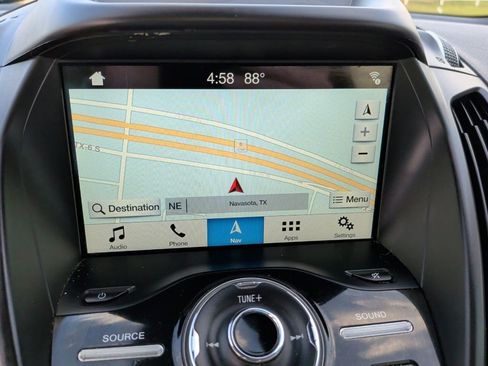 Used 2019 Ford Escape Titanium image 28