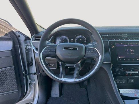 New 2025 Jeep Grand Cherokee L Laredo w/ Luxury Tech Group I AWD/4WD image 12