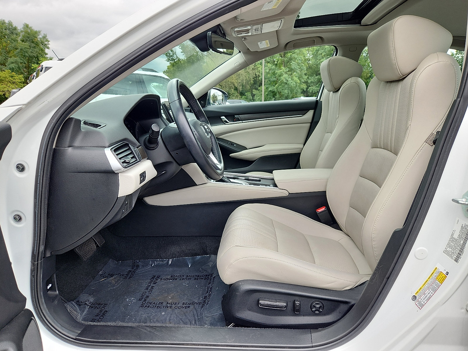 Used 2022 Honda Accord EX-L image 13