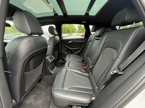 Used 2016 Audi SQ5 Premium Plus w/ Technology Package AWD/4WD image 25