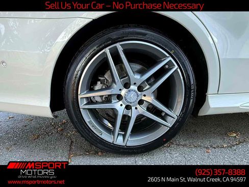 Used 2014 Mercedes-Benz E 550 4MATIC Sedan image 35