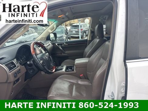 Used 2011 Lexus GX 460 image 14