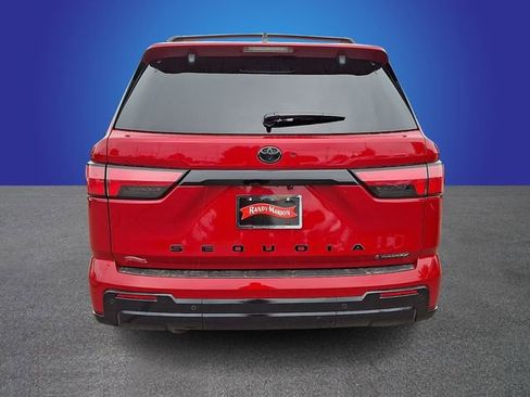 Used 2025 Toyota Sequoia Platinum AWD/4WD image 6