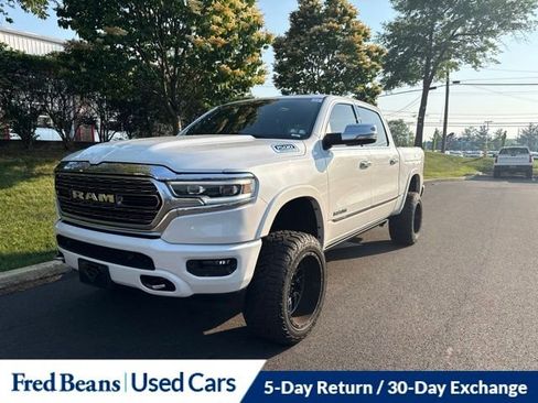 Used 2019 RAM 1500 Limited w/ Body Color Bumper Group AWD/4WD image 3