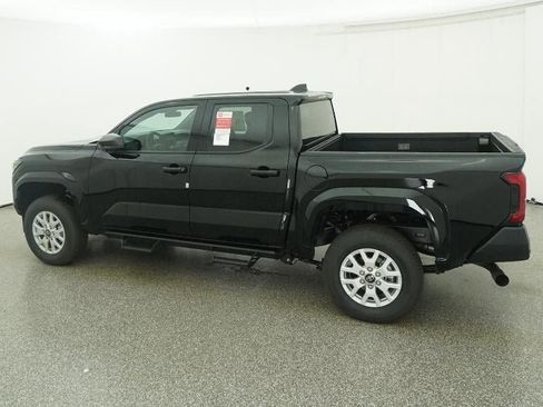 New 2025 Toyota Tacoma SR image 4