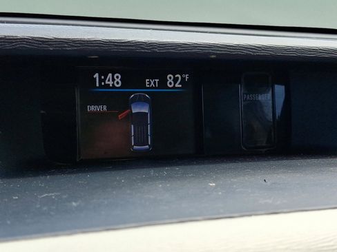 Used 2013 Toyota Sienna XLE FWD image 23