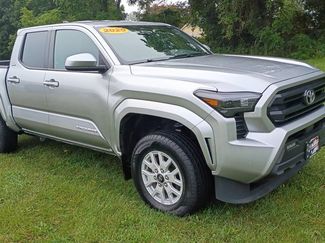 Used 2024 Toyota Tacoma SR5 AWD/4WD 360° Tour