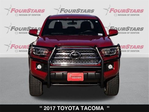 Used 2017 Toyota Tacoma TRD Off-Road image 10