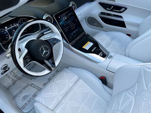 New 2026 Mercedes-Benz Maybach SL 680 image 10