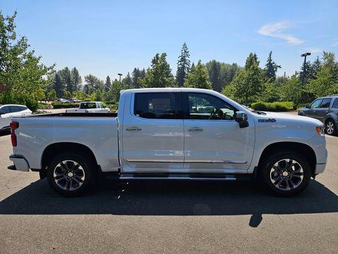 New 2026 Chevrolet Silverado 1500 High Country w/ Technology Package AWD/4WD image 6