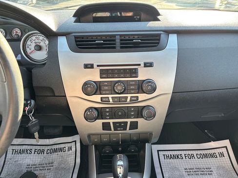 Used 2009 Ford Focus SE image 23