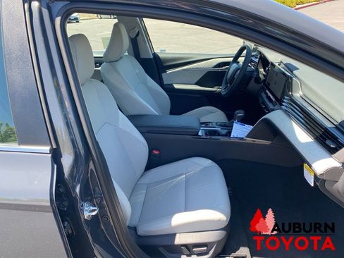 New 2026 Toyota Camry XLE AWD/4WD image 10