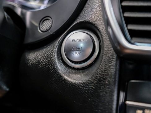 Used 2019 INFINITI QX30 Sport w/ Leather Package image 24