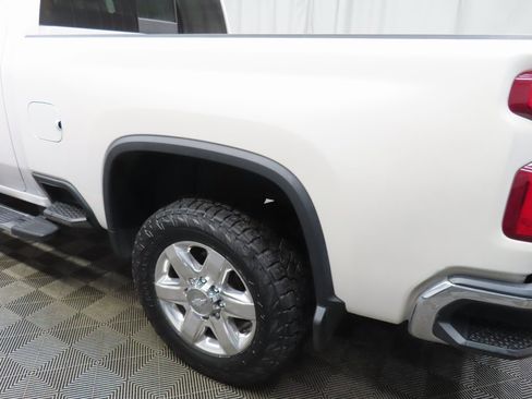 Used 2020 Chevrolet Silverado 2500 LTZ w/ LTZ Premium Package image 46