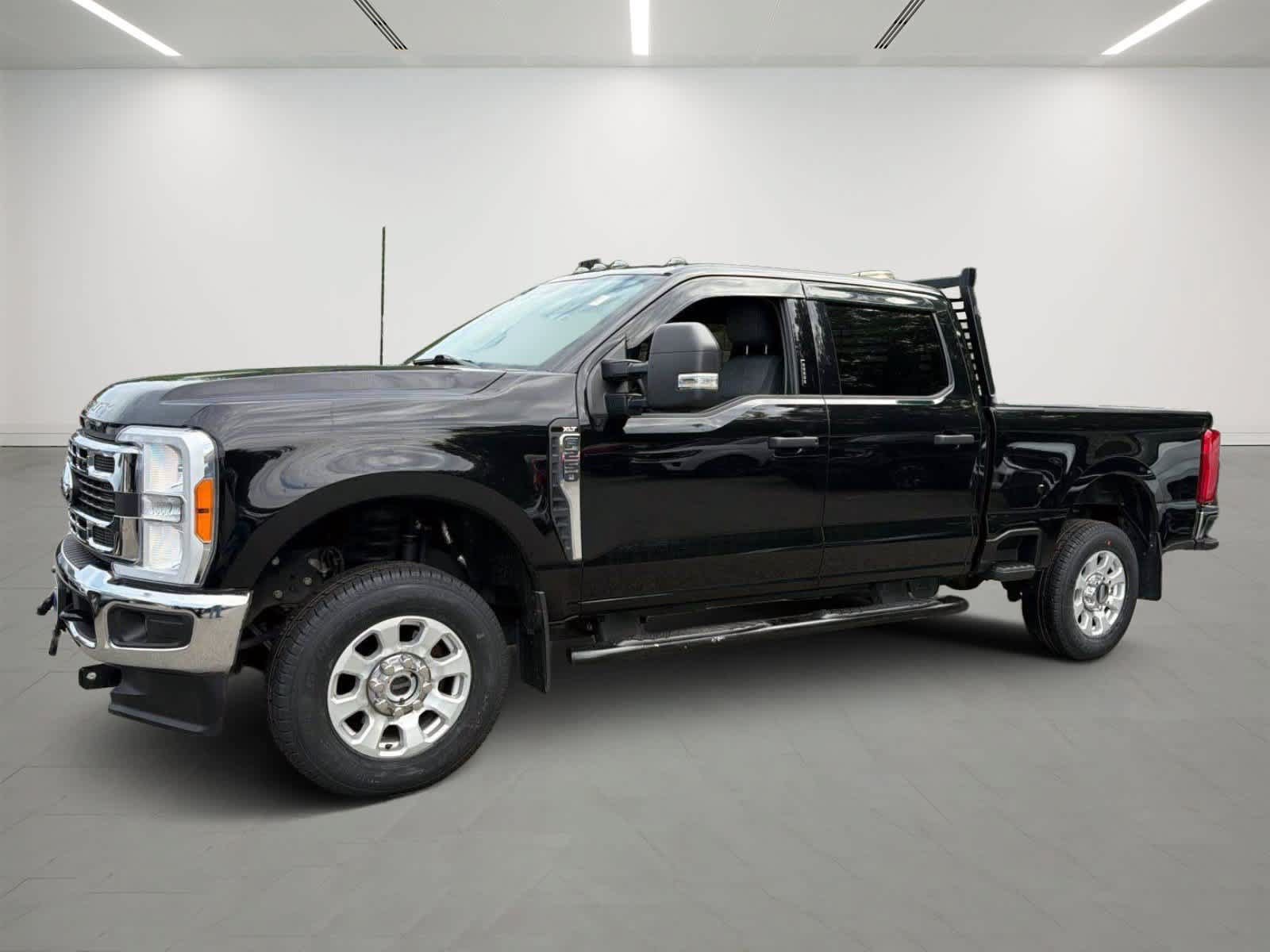 Used 2023 Ford F250 XLT w/ Snow Plow Prep Package AWD/4WD image 1